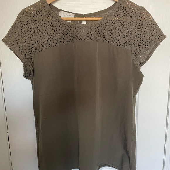 Dark khaki short sleeve blouse, size med - Picture 1 of 3